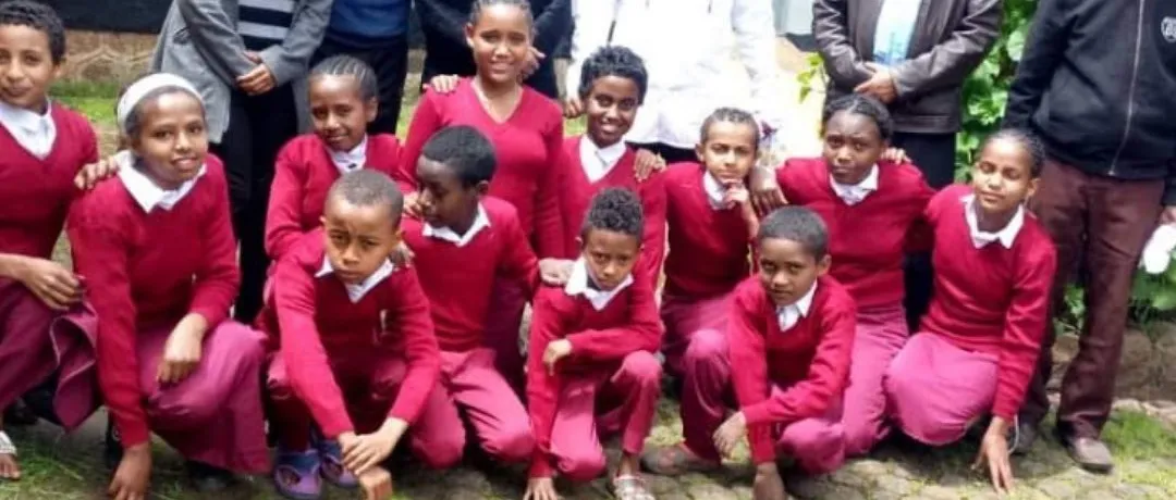 Students Receive 400 New School Uniforms!
